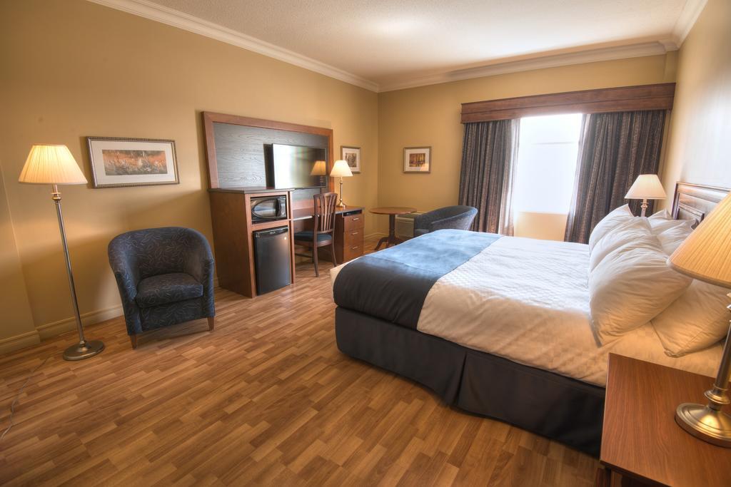 Hotel L'Oiseliere Lévis Buitenkant foto